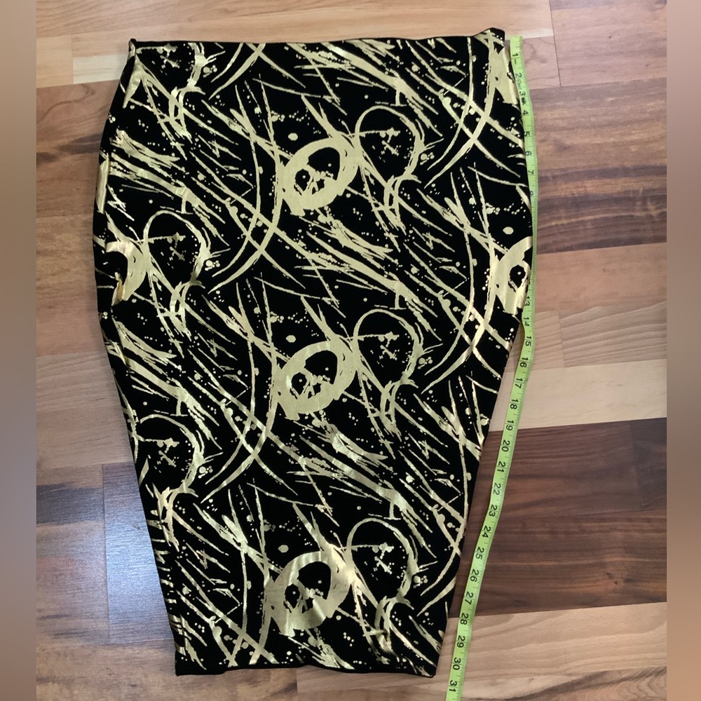 ONE OF A KIND SKIRT DESIGNED AND MEASUREMENTS IN PICS